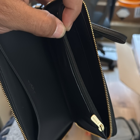 Soft leather Coach woman’s wallet - Picture 4 of 6